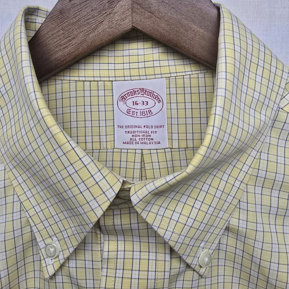 Brooks Brothers Dress Shirt Mens 16-33 Yellow Traditional Fit Non Iron Cotton